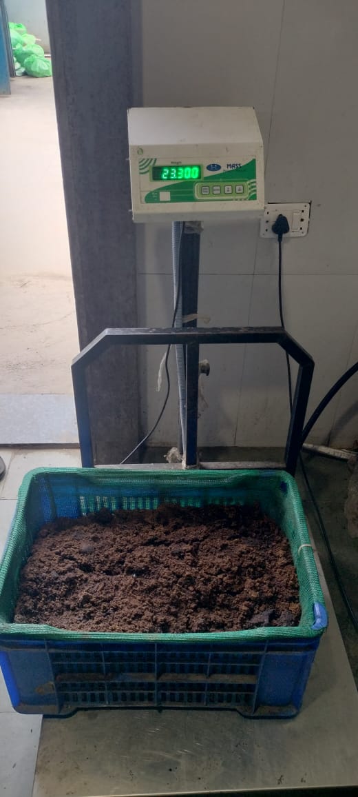 Weighing segregated material on industrial scale